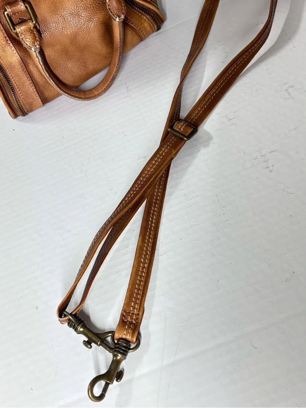 Old Trend Leather Satchel Bag Purse with Removable Strap Cognac Camel
